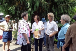 2015 Bus Tour Growing Concern Cottage Garden - Leslie and John Cox